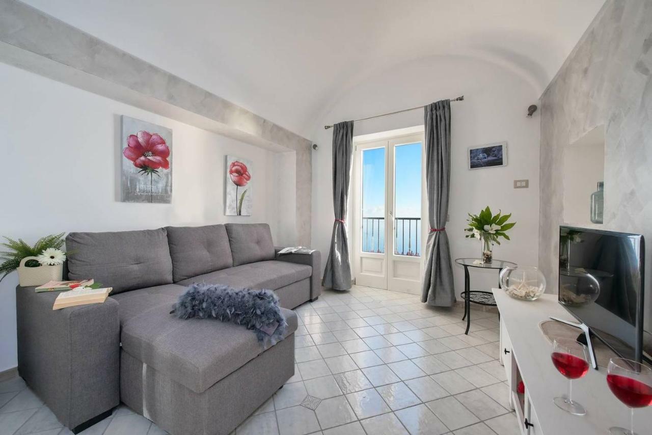 Holidays Perla D'Amalfi Exteriör bild